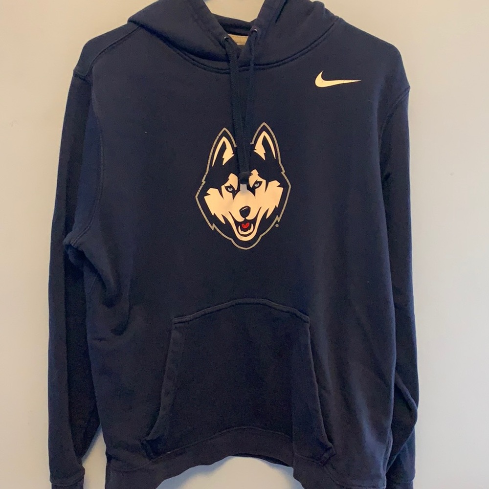 UCONN nike sweatshirt